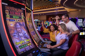 Studio live dealer Relax Gaming emas55 dengan blackjack dan roulette